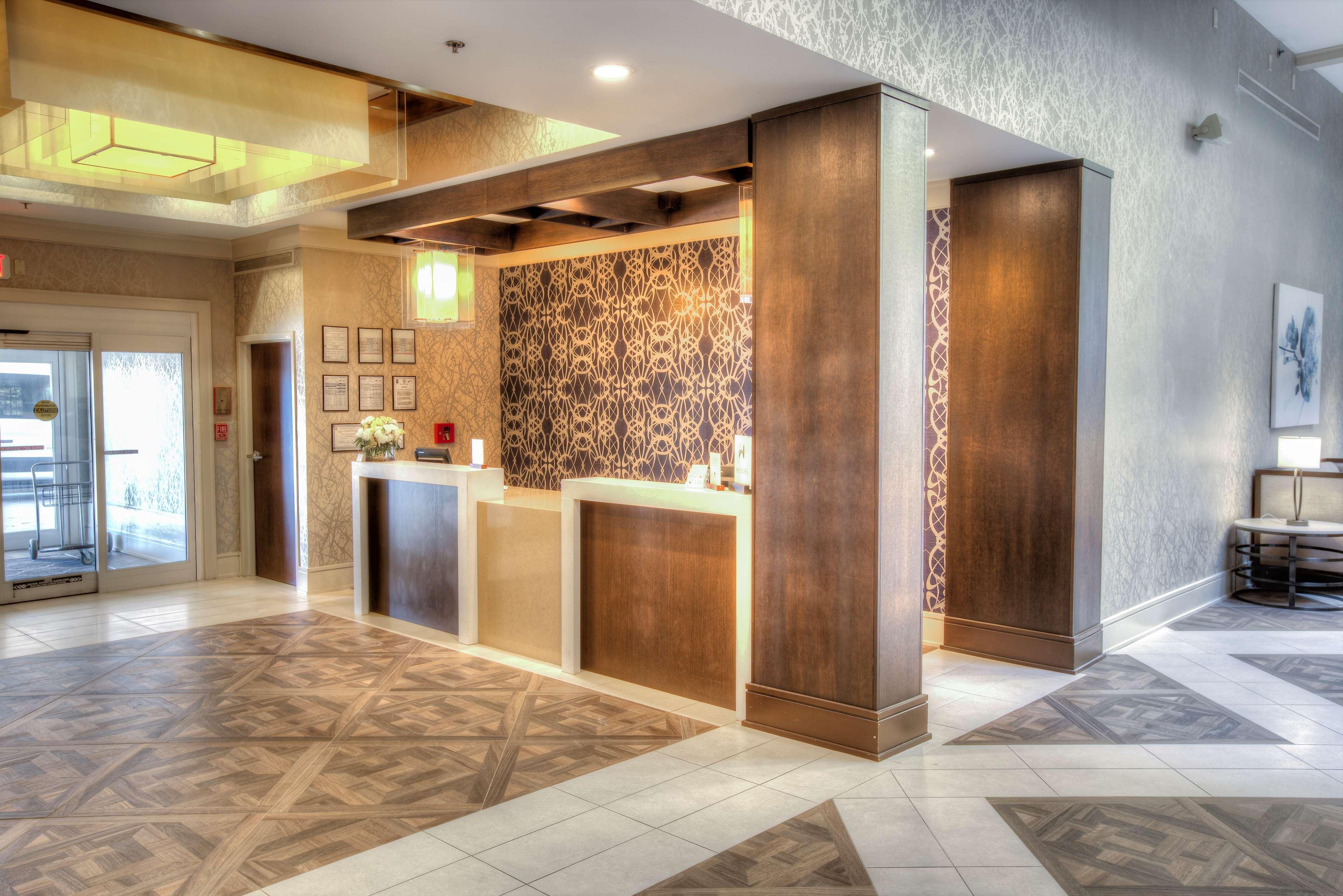 Doubletree Suites By Hilton At The Battery Atlanta Smyrna Exteriör bild