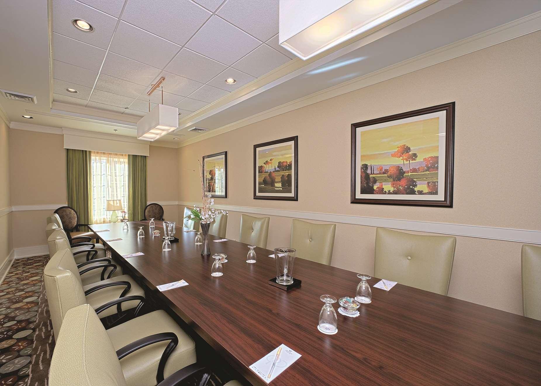 Doubletree Suites By Hilton At The Battery Atlanta Smyrna Exteriör bild