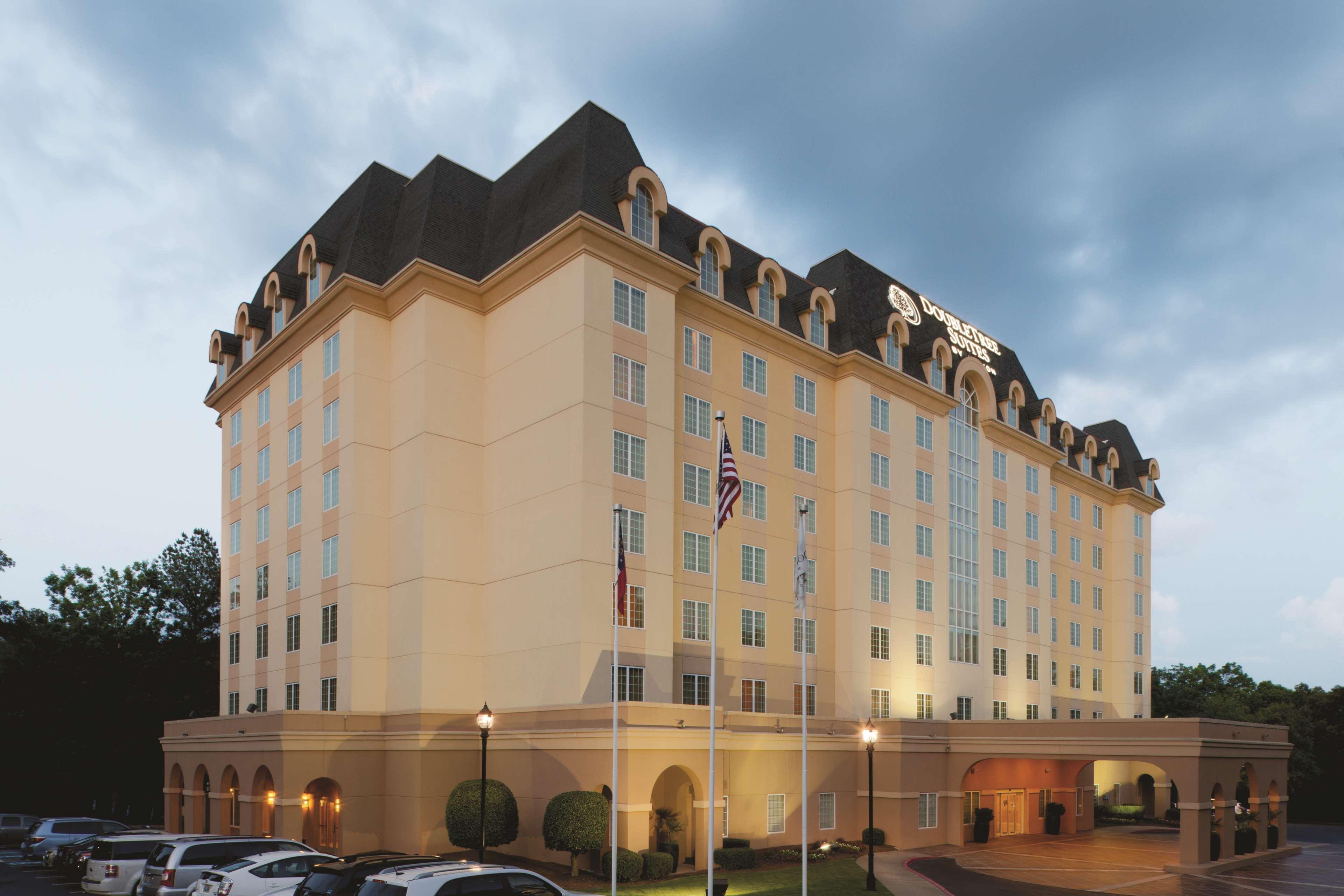 Doubletree Suites By Hilton At The Battery Atlanta Smyrna Exteriör bild