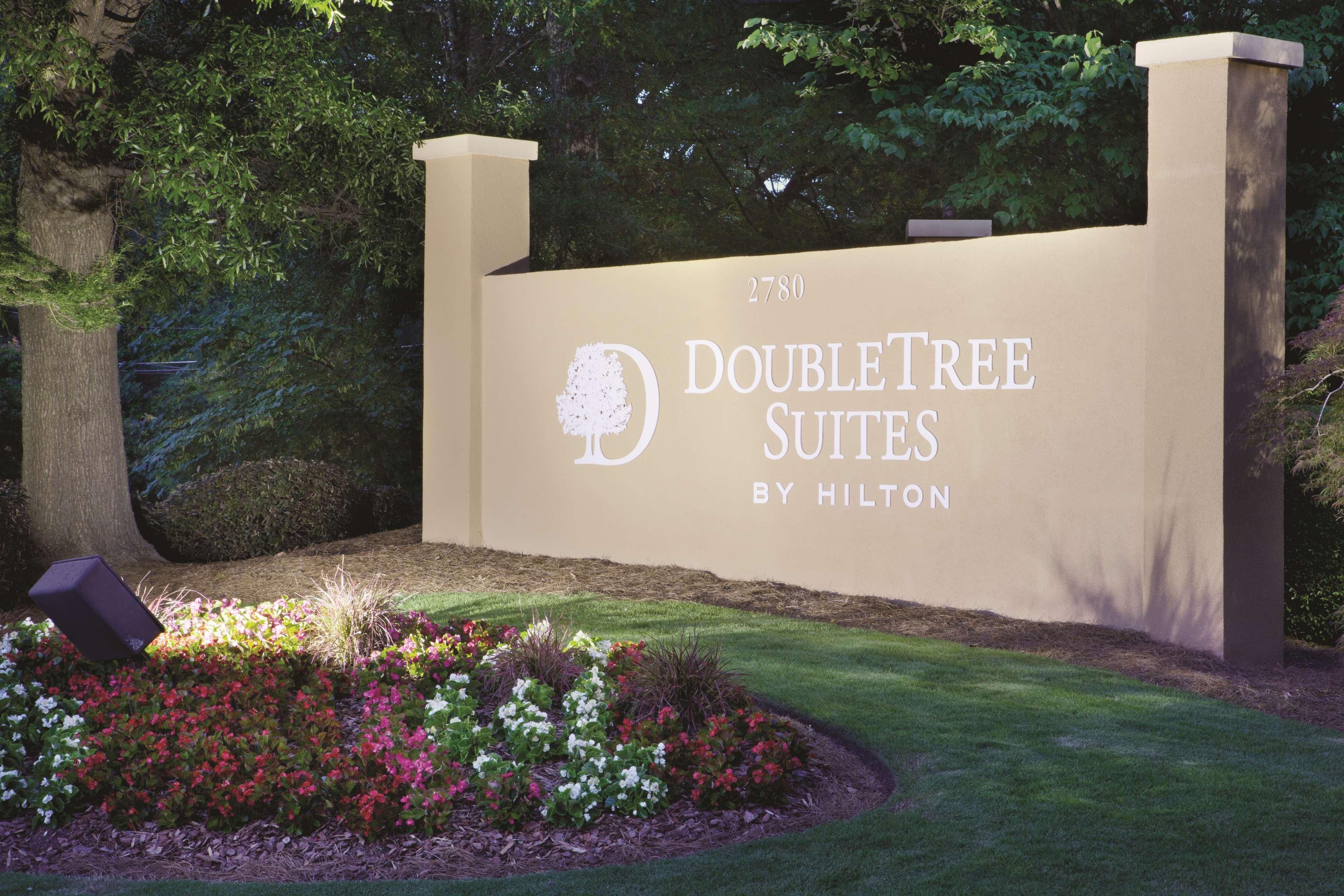 Doubletree Suites By Hilton At The Battery Atlanta Smyrna Exteriör bild