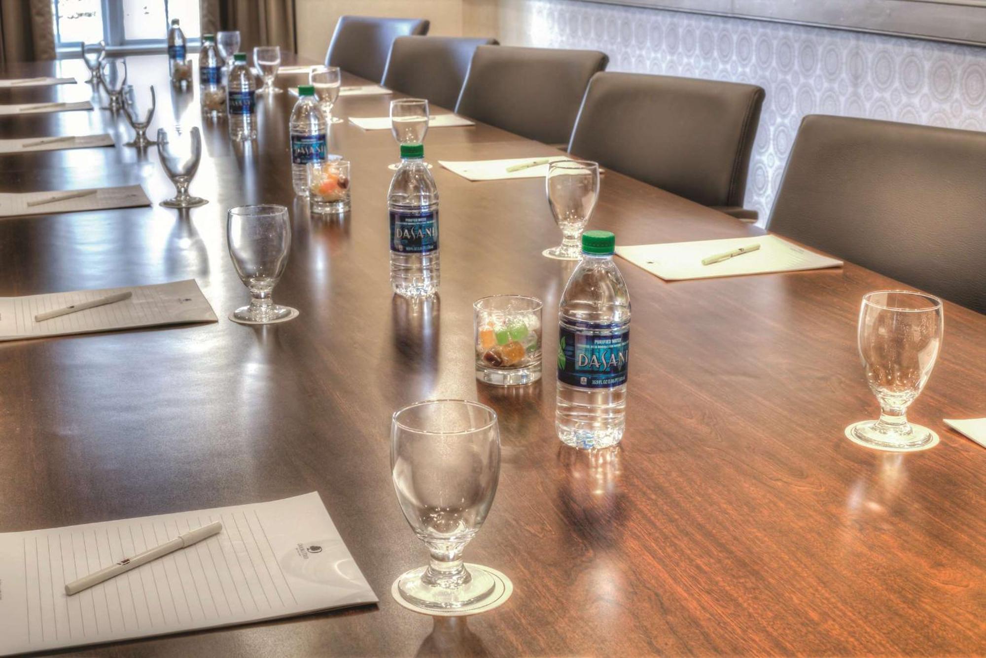 Doubletree Suites By Hilton At The Battery Atlanta Smyrna Exteriör bild