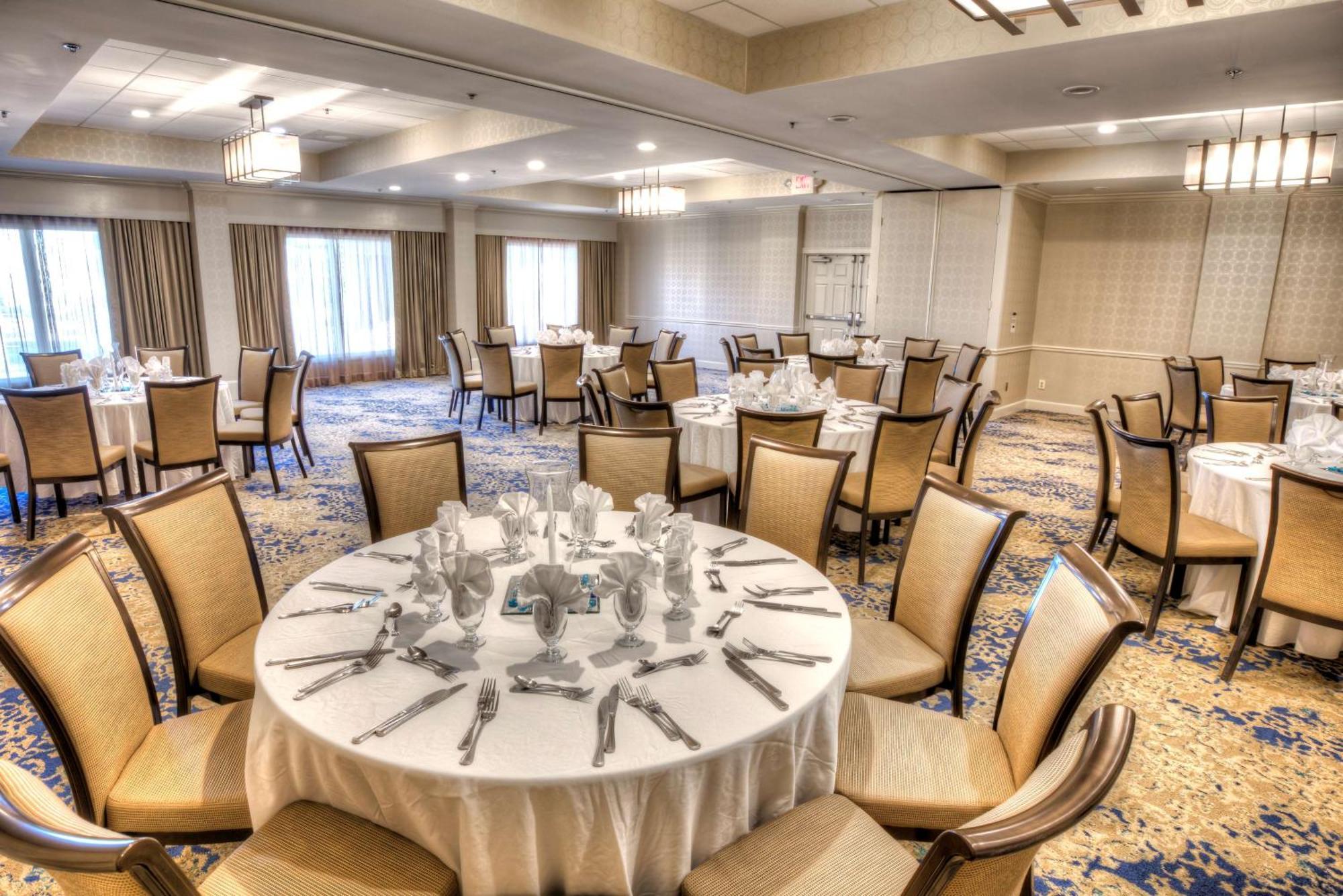 Doubletree Suites By Hilton At The Battery Atlanta Smyrna Exteriör bild